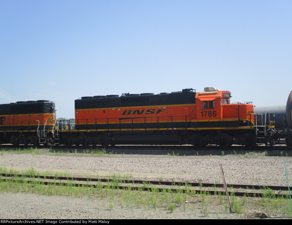 BNSF 1786